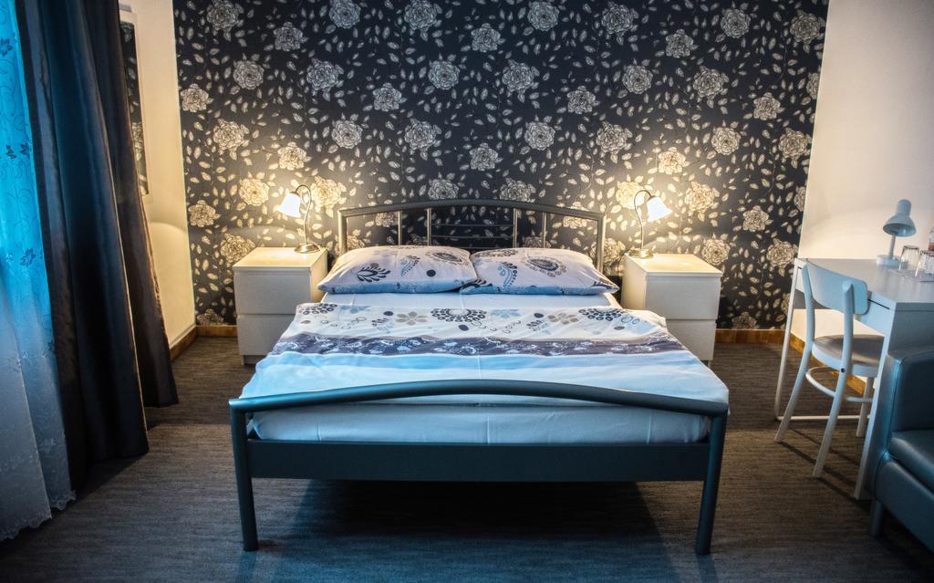 Villa Malva Łomianki エクステリア 写真